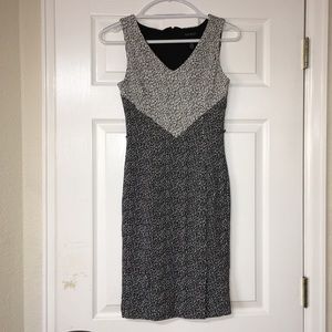 WHITE HOUSE BLACK MARKET 00 black and white dress